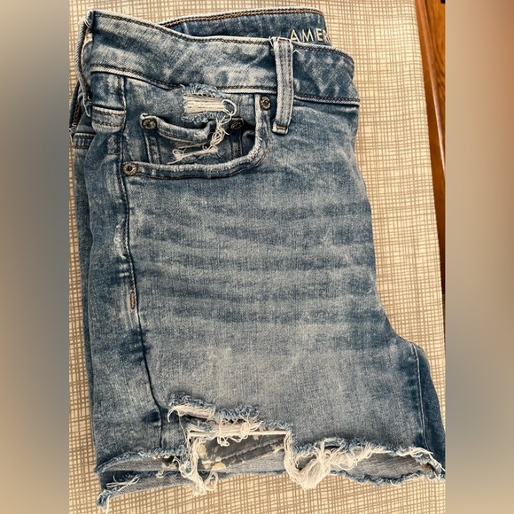 American Eagle Outfitters Distressed shorts - Picture 10 of 10